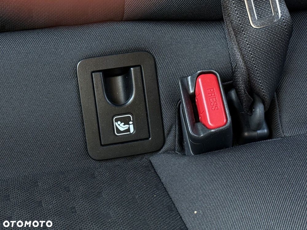 Toyota Corolla 2.0 Hybrid Comfort - 25