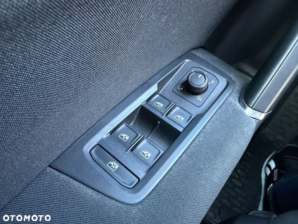 Volkswagen Touran 1.5 TSI EVO Comfortline DSG - 22