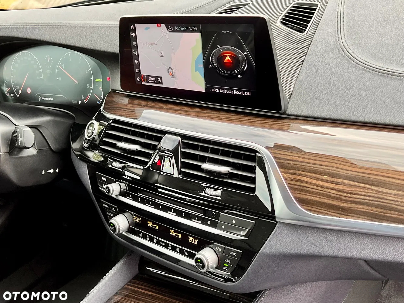 BMW Seria 5 520d Touring Luxury Line - 29