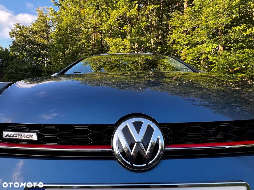 Volkswagen Golf - 2
