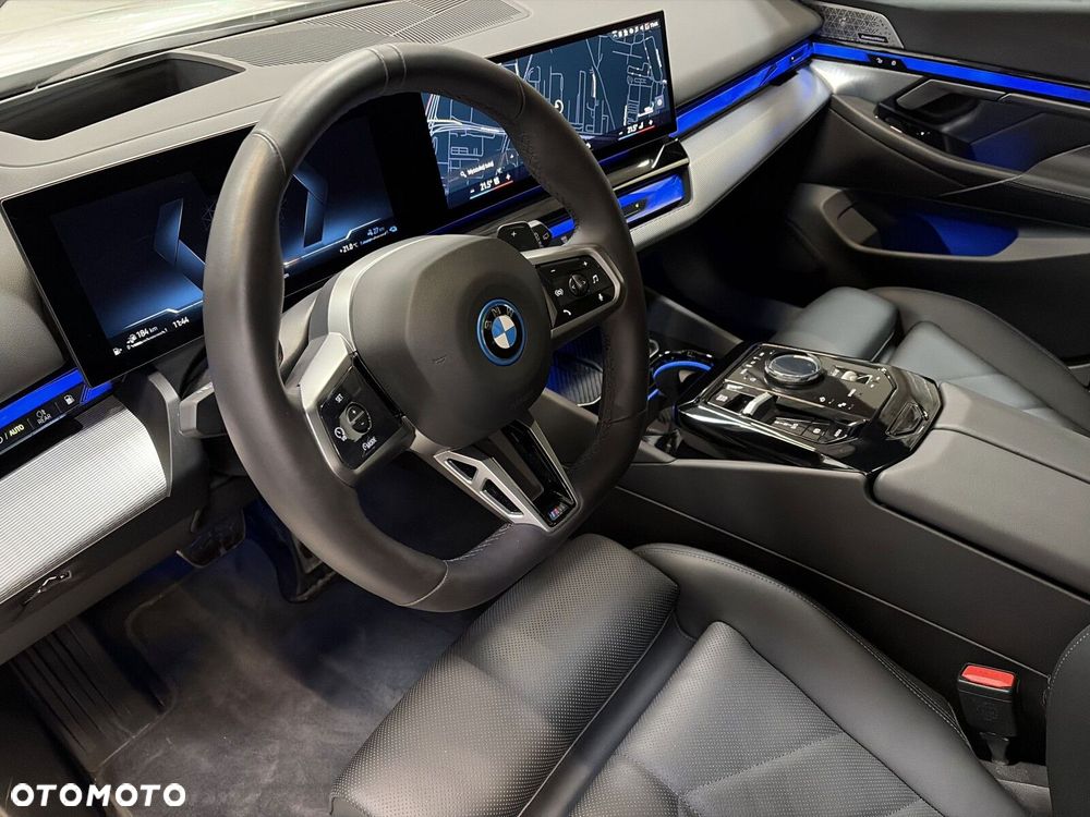 BMW Seria 5 - 11
