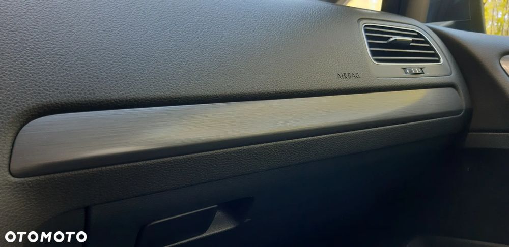 Volkswagen Golf - 19