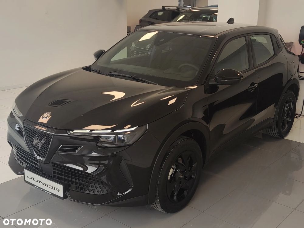 Alfa Romeo Junior 1.2 mHEV Ibrida eDCT - 1