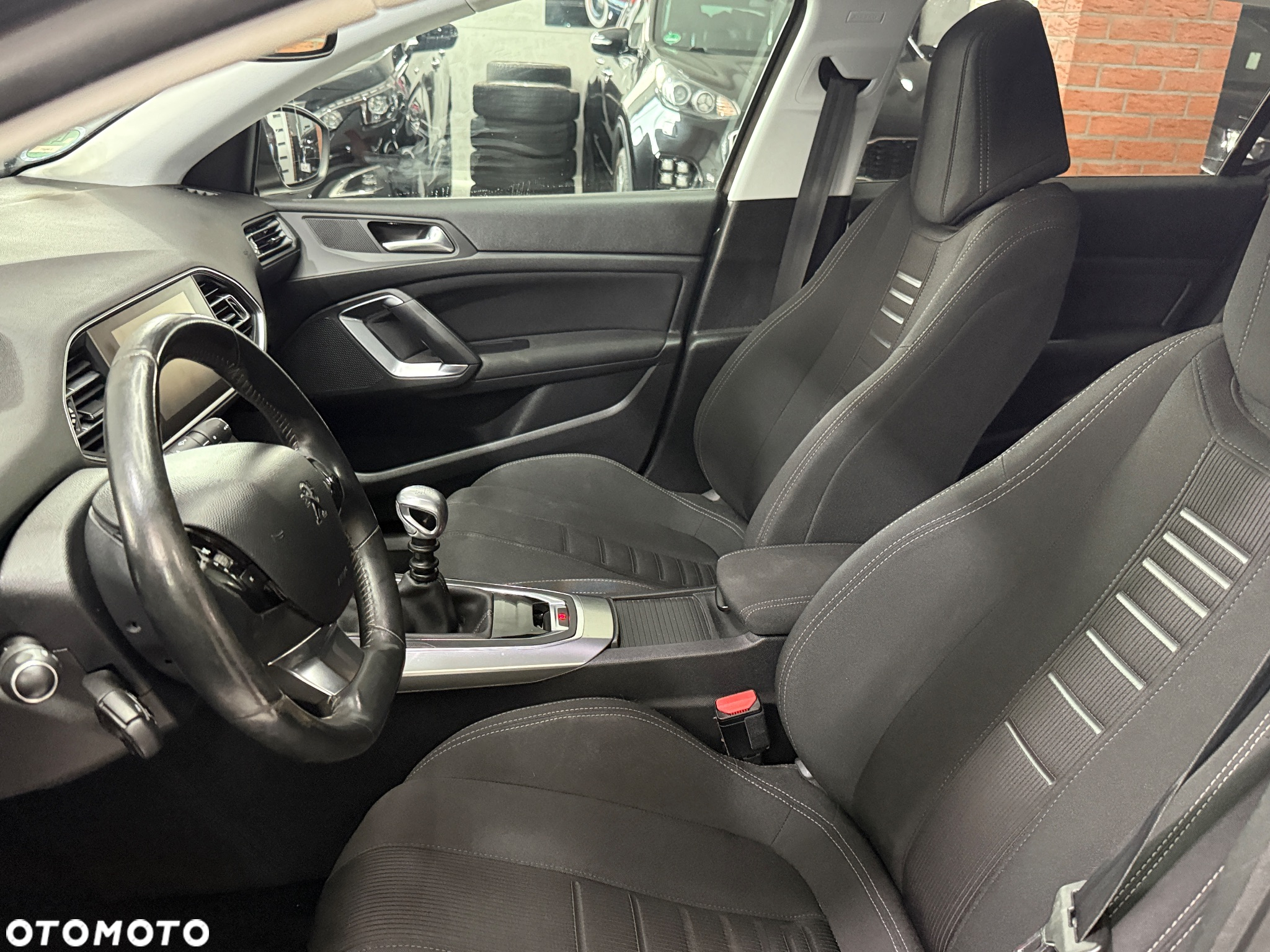 Peugeot 308 1.6 THP Allure - 15