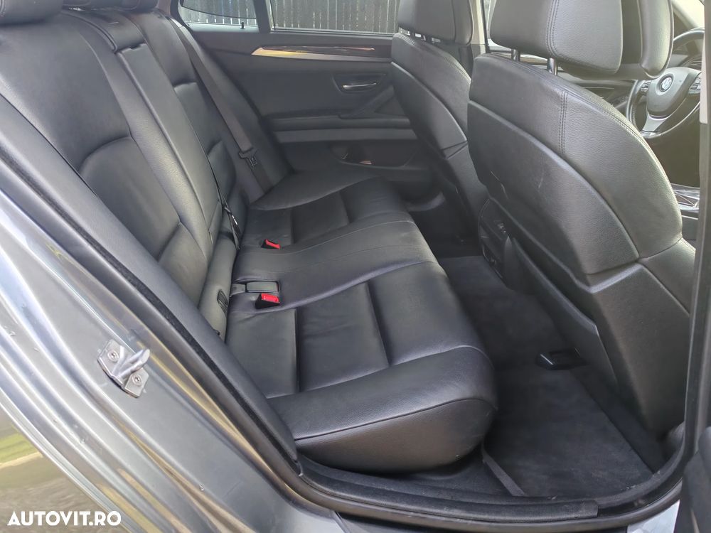 BMW Seria 5 525d Sport-Aut. - 9