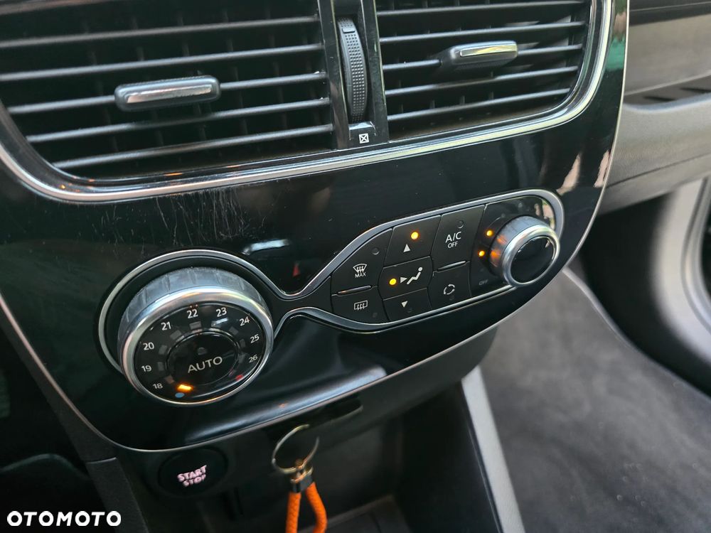 Renault Clio - 29