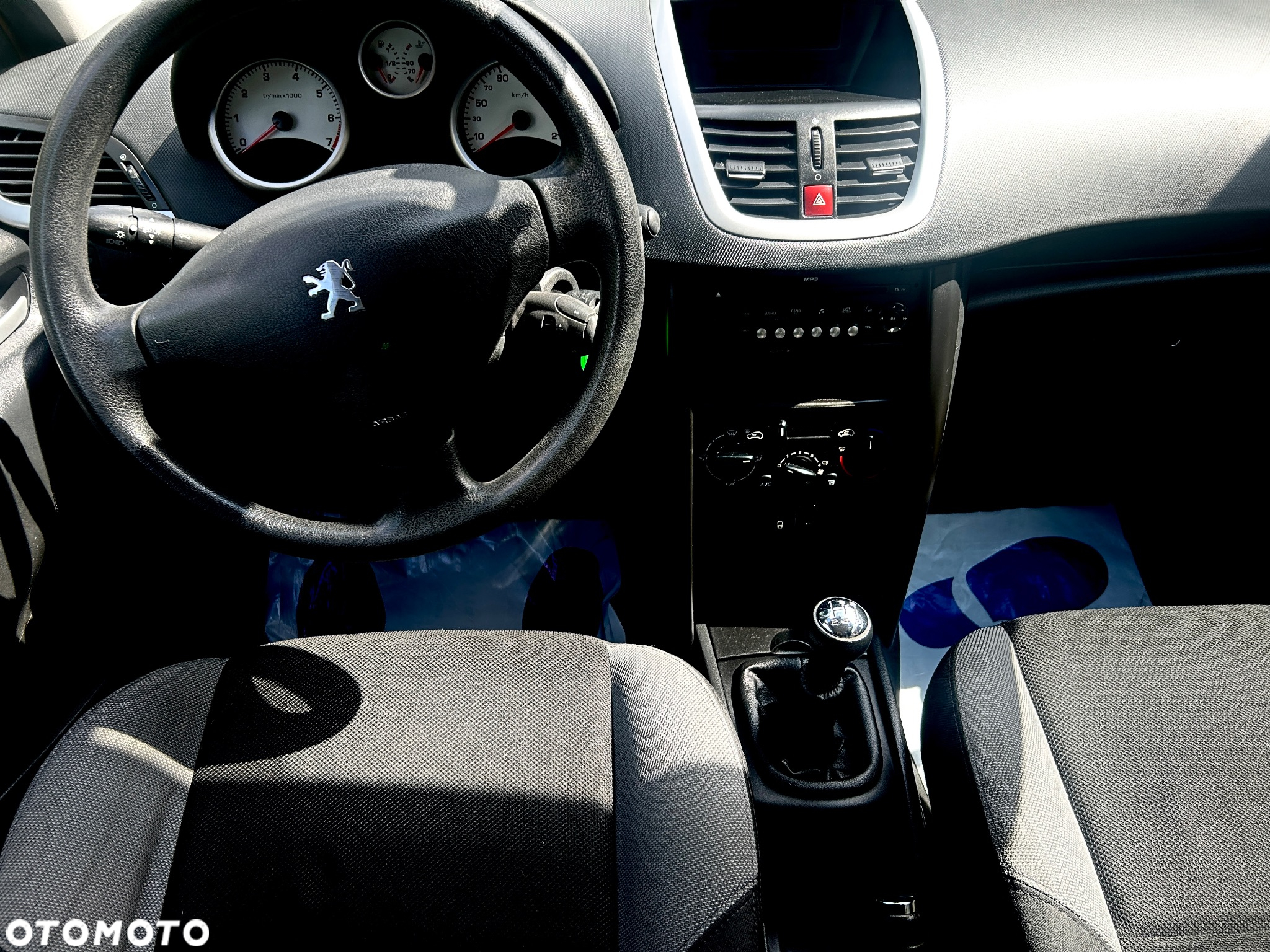 Peugeot 207 1.4 Presence - 5