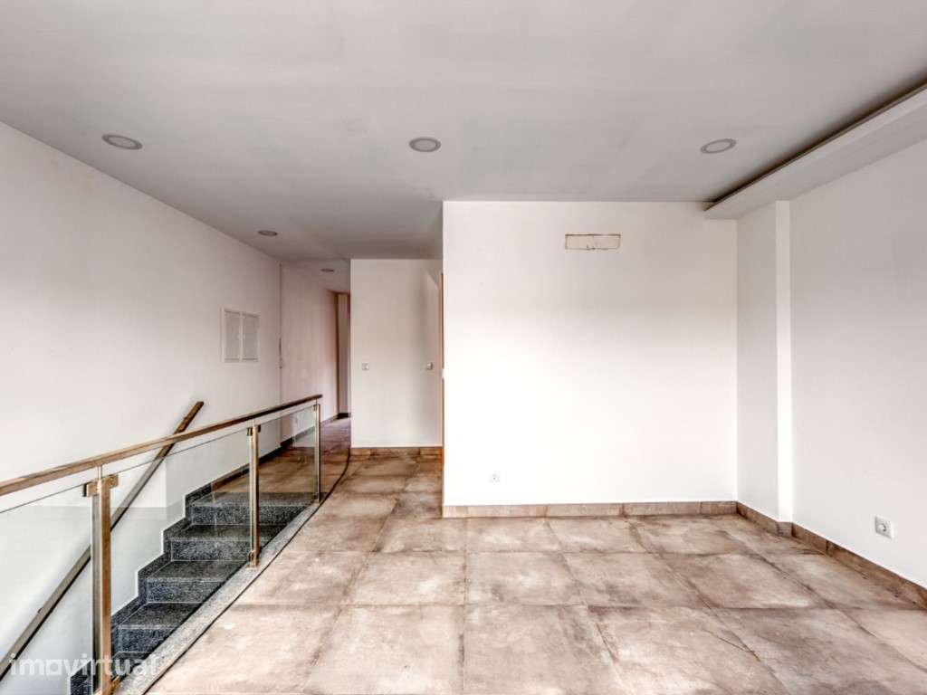 Apartamento T1 Novo junto à Biblioteca Municipal e Jardim Municipal... - Grande imagem: 5/22