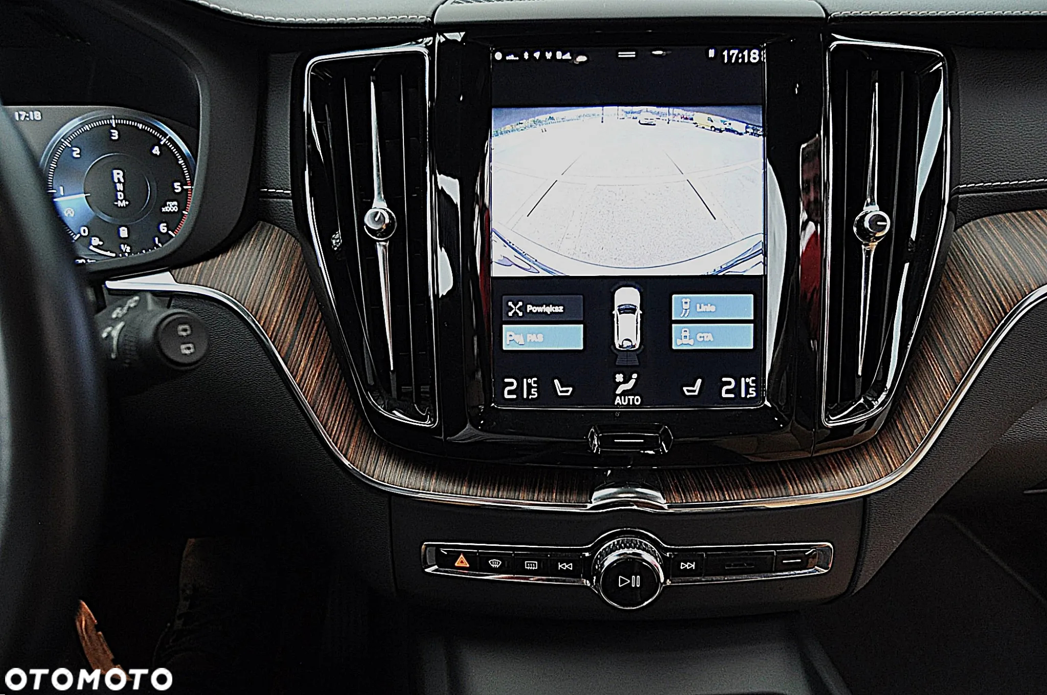 Volvo XC 60 D5 SCR AWD Inscription - 17