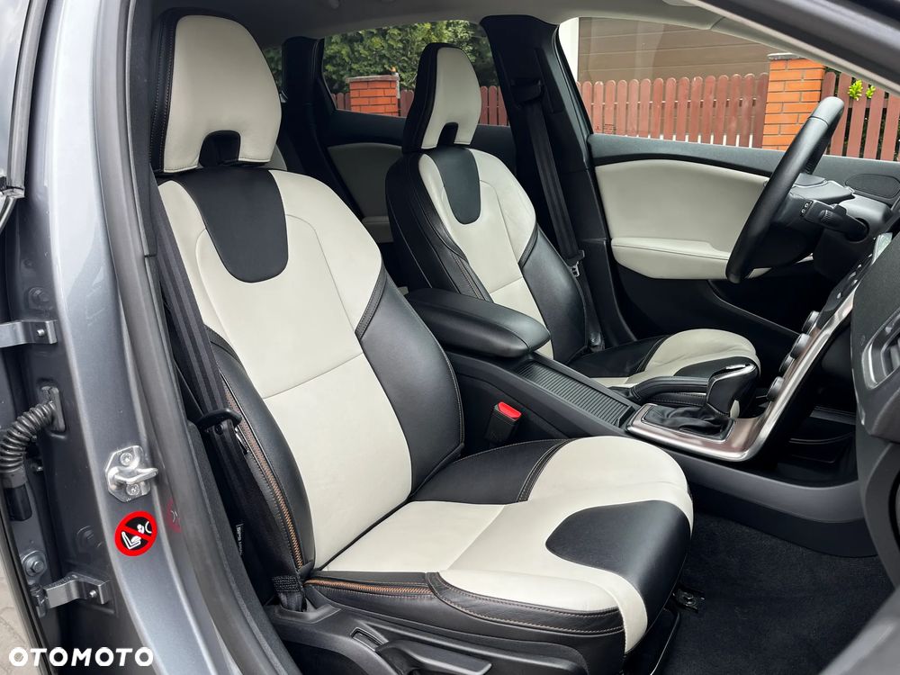 Volvo V40 Cross Country D3 Drive-E SCR Summum - 7