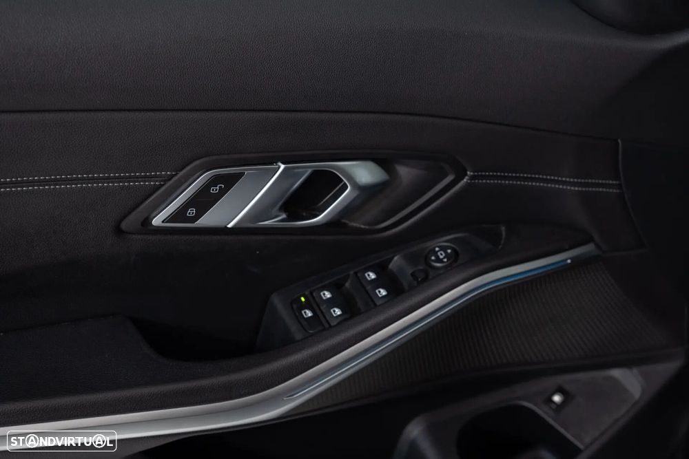 BMW 320 e Corporate Edition Auto - 20