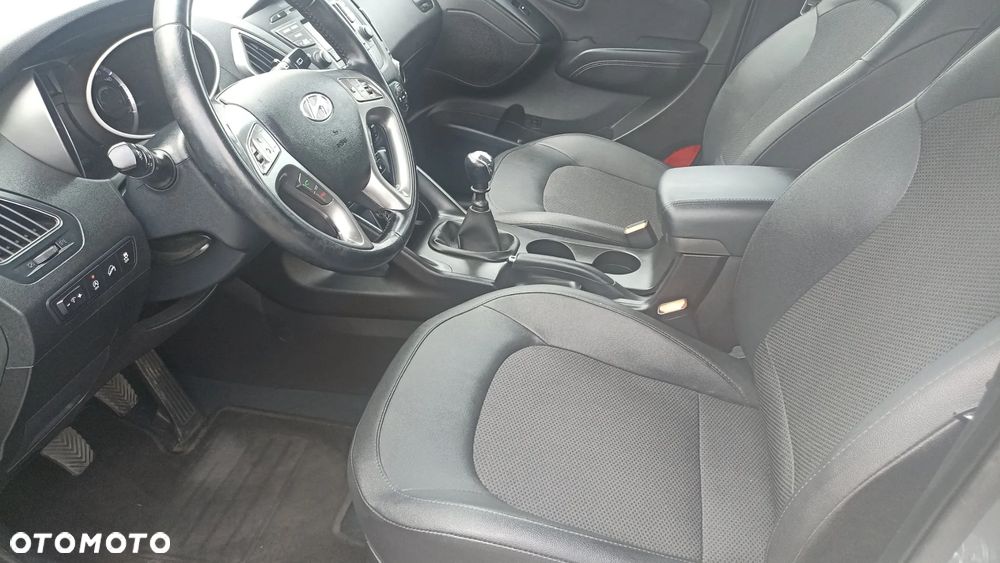Hyundai ix35 1.6 GDI Comfort 2WD - 16