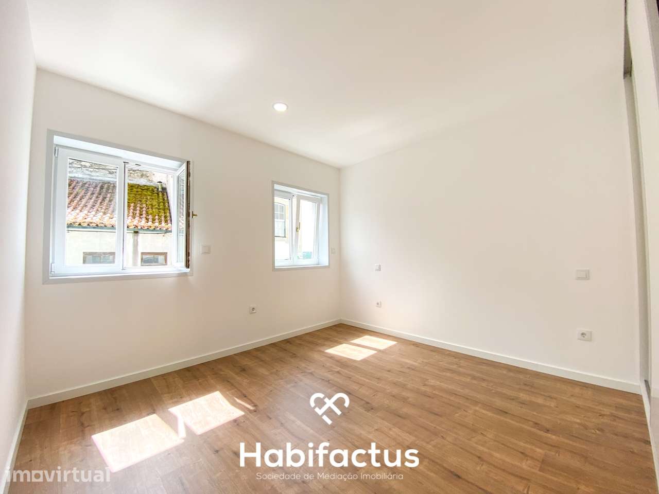 Apartamento T1+1 à Venda no Centro de Nelas – Zona das 4 Esquinas | To - Grande imagem: 3/15