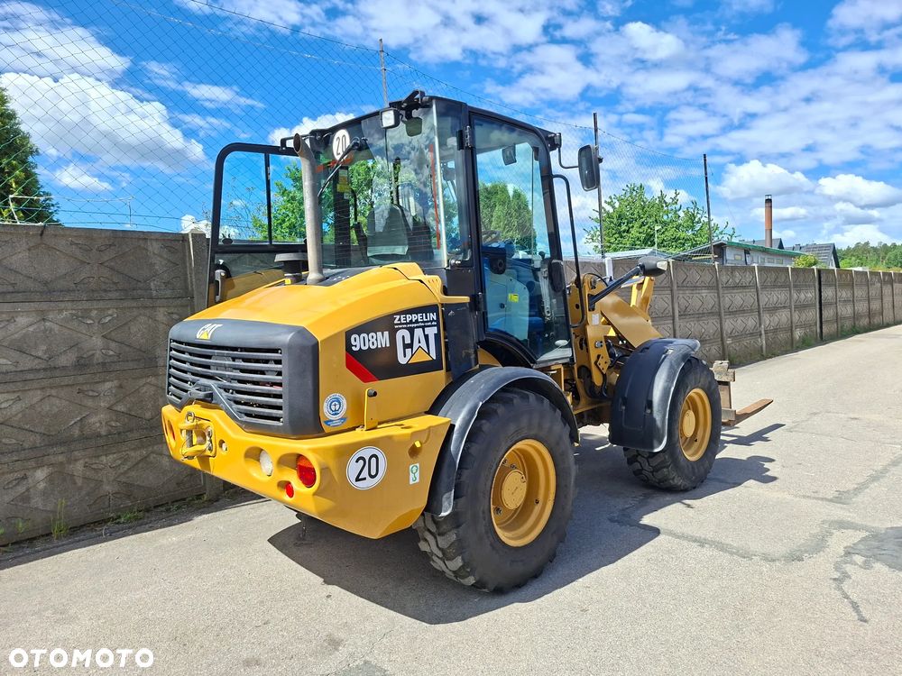 Caterpillar CAT 908 M - 8