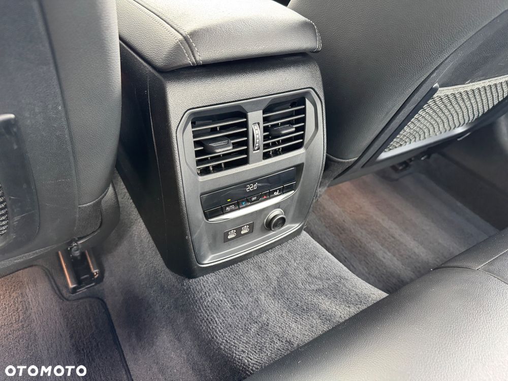 BMW Seria 3 318d Edition Luxury Line Purity - 20