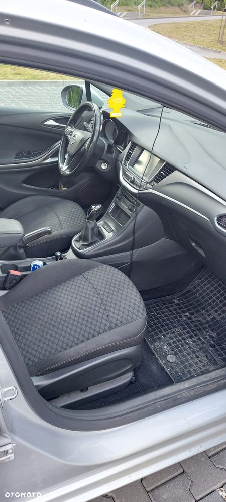 Opel Astra 1.4 T Enjoy - 10