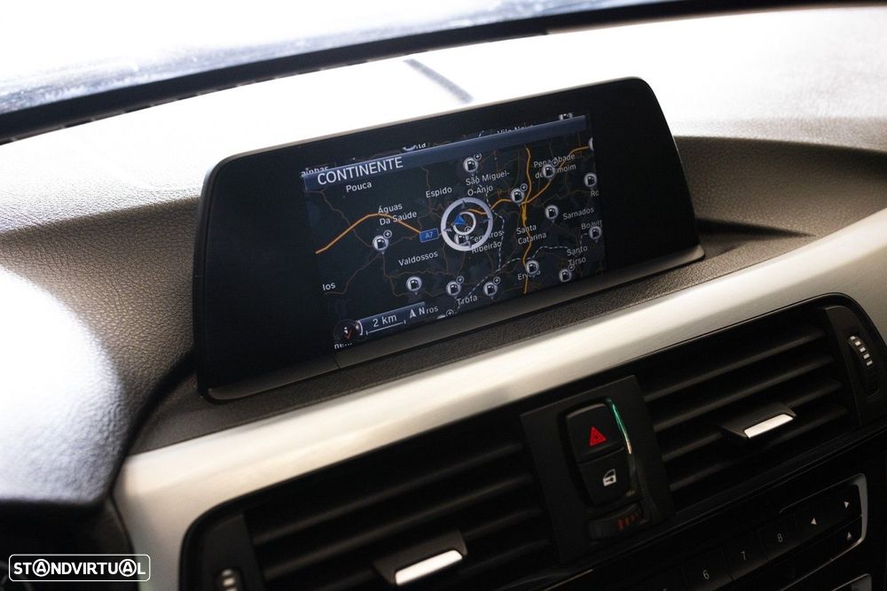 BMW 320 d Auto Pack M - 19