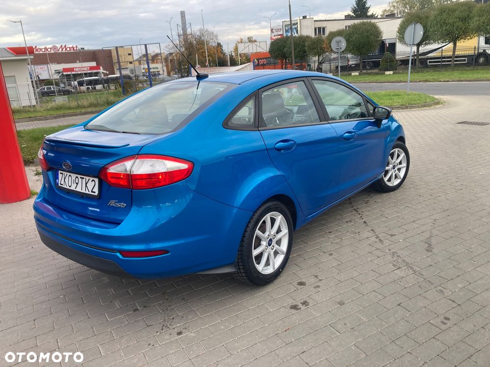 Ford Fiesta - 2