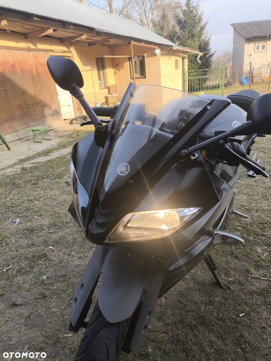 Yamaha Yzf r125 bok czasza owiewka lampy licznik stelaz komplet - 1