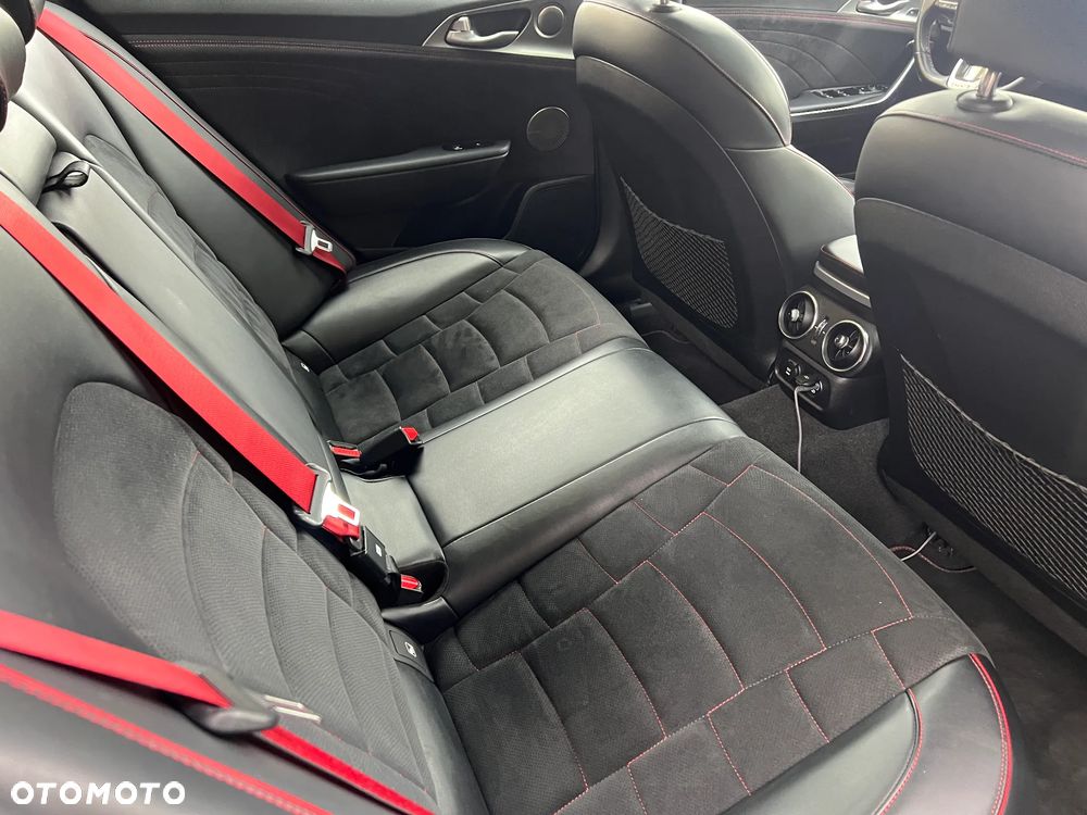Kia Stinger 3.3 T-GDI V6 GT Prestige Line AWD - 20