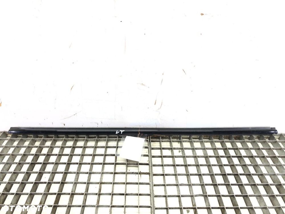 LISTWA ZGARNIAJĄCA TYŁ LEWA - 130.00 PLN - BMW 4 Gran Coupe (F36) 2014 - 2022 440 i xDrive 240 kW - 1