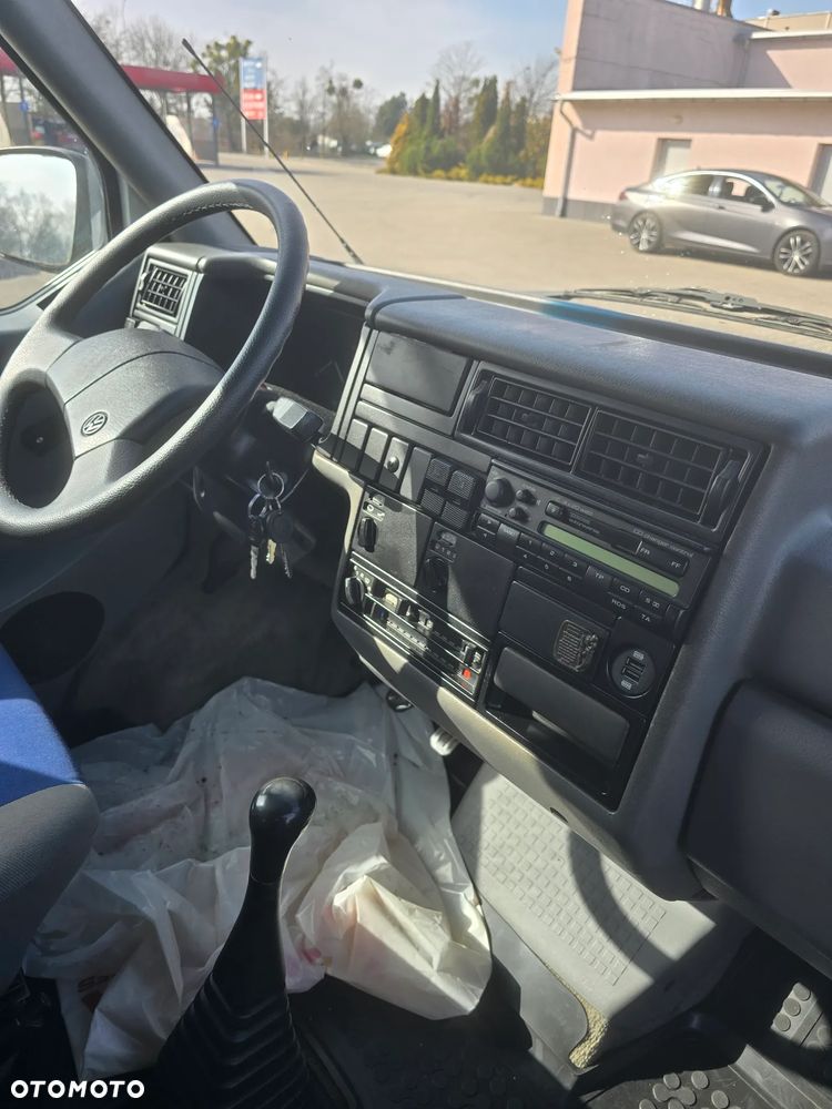 Volkswagen Transporter - 14