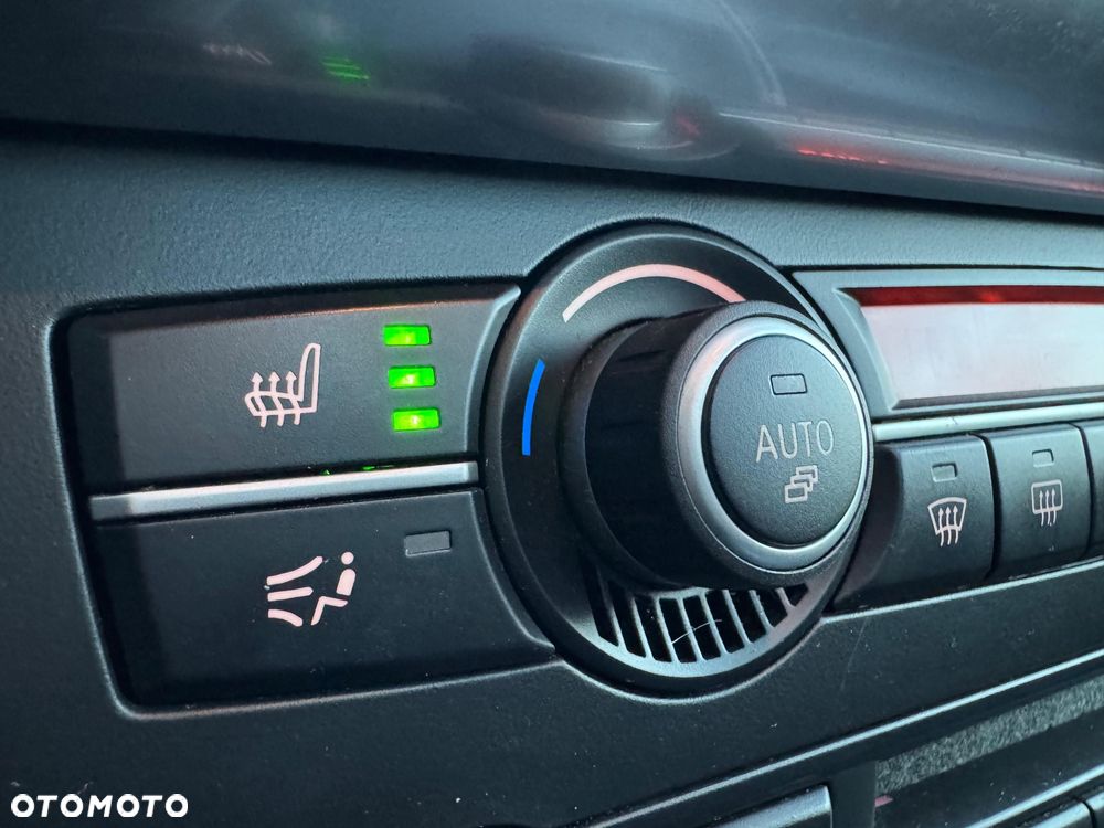 BMW X5 3.0si xDrive - 19