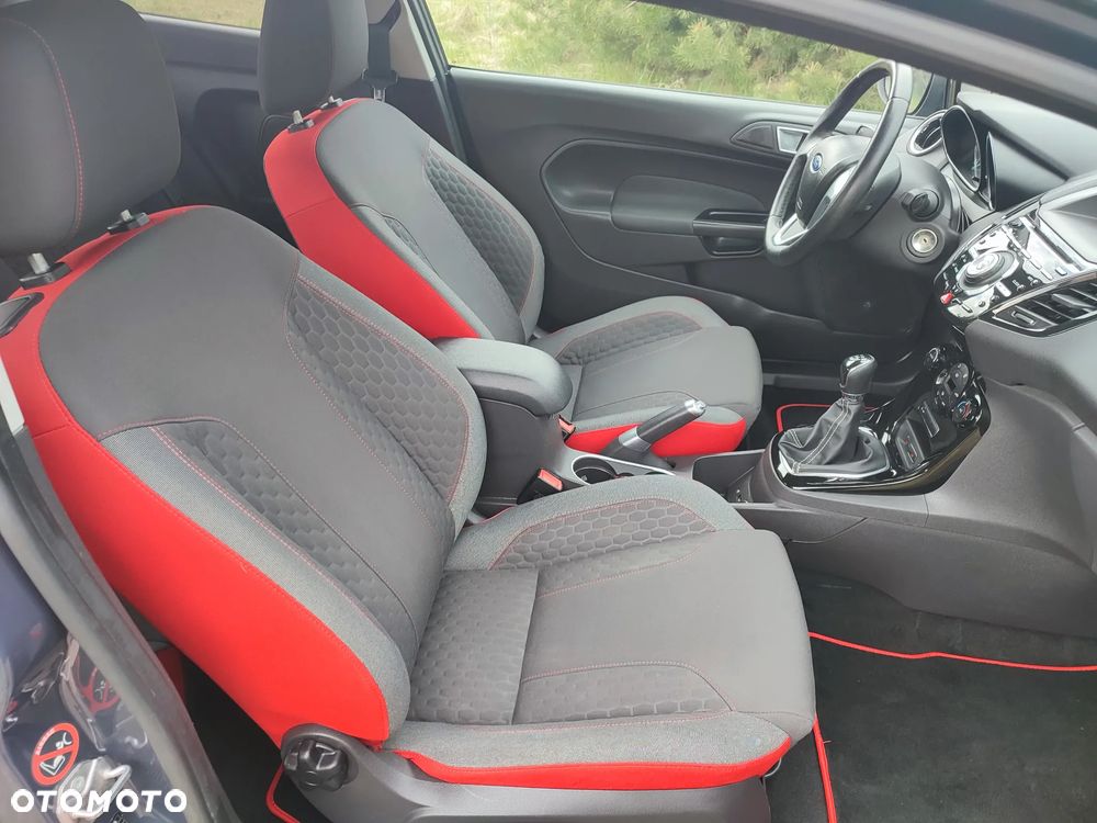 Ford Fiesta 1.0 EcoBoost STart-Stop ST-LINE - 26
