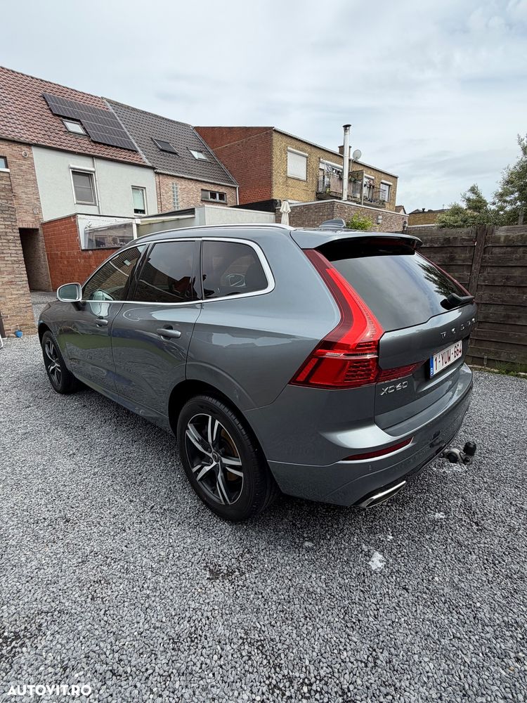 Volvo XC 60 T5 AWD R-Design - 4