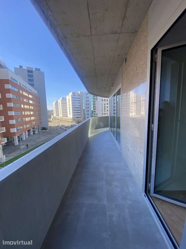 Apartamento T2 Porto - Grande imagem: 3/6