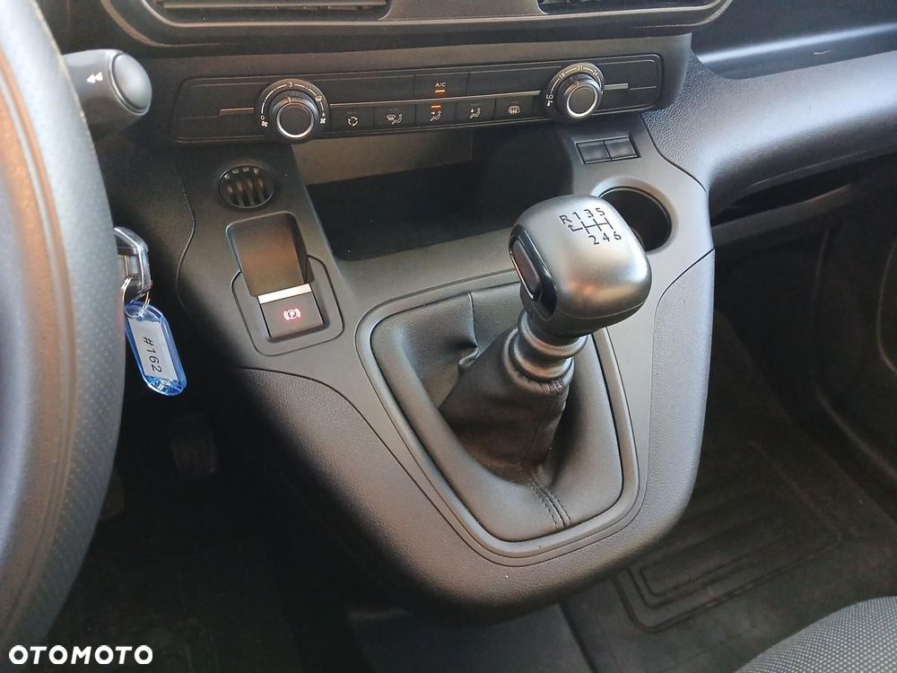 Toyota PROACE CITY - 31