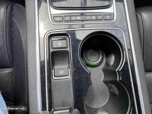 Jaguar XE 2.0 D R-Sport Aut. - 19