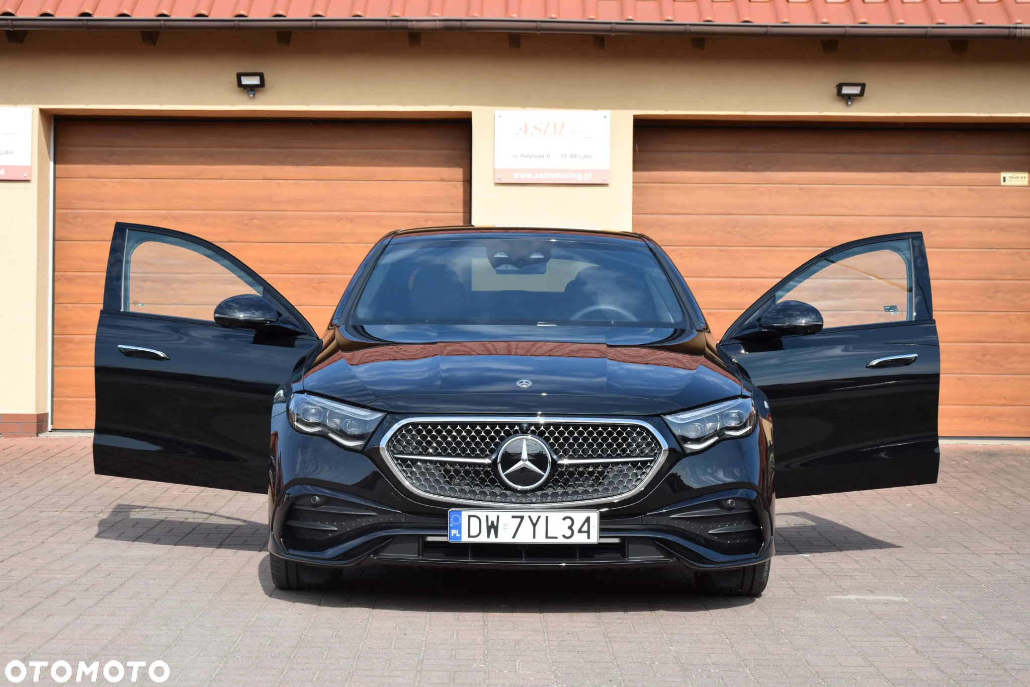 Mercedes-Benz Klasa E 220 d 4-Matic AMG/Avantgarde - 32