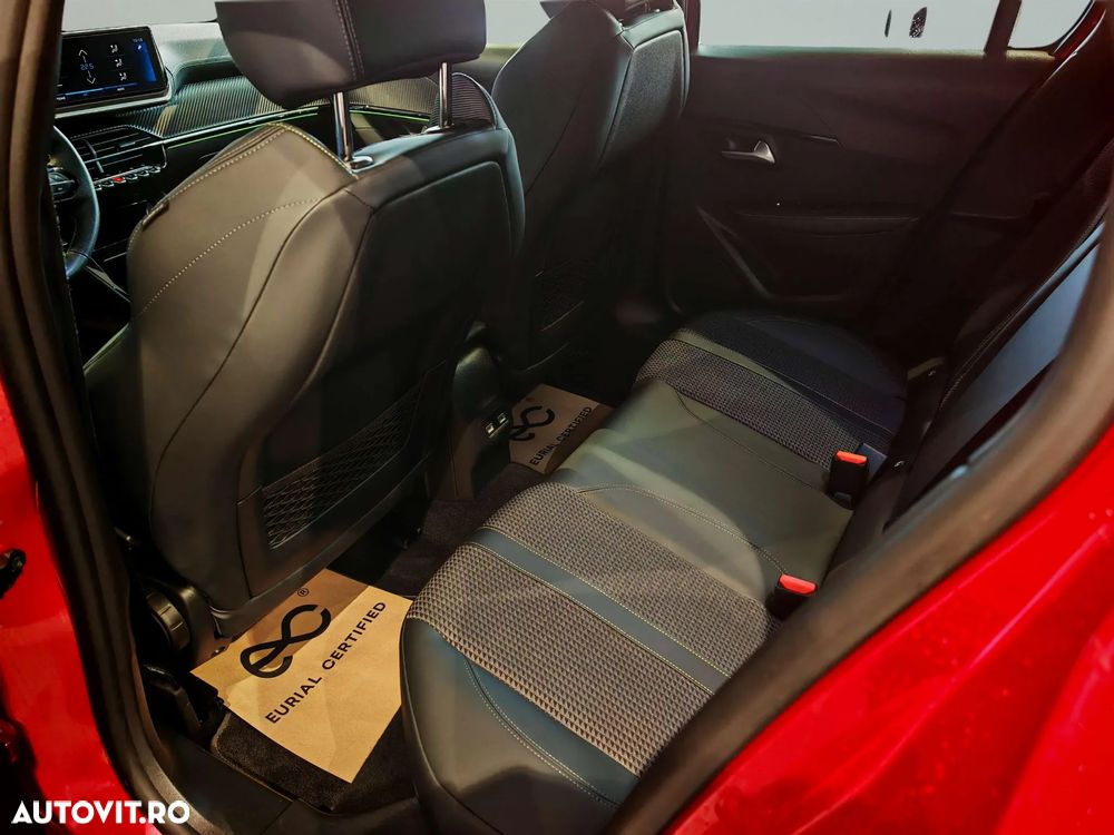 Peugeot 208 1.2 L PureTech STT GT - 16