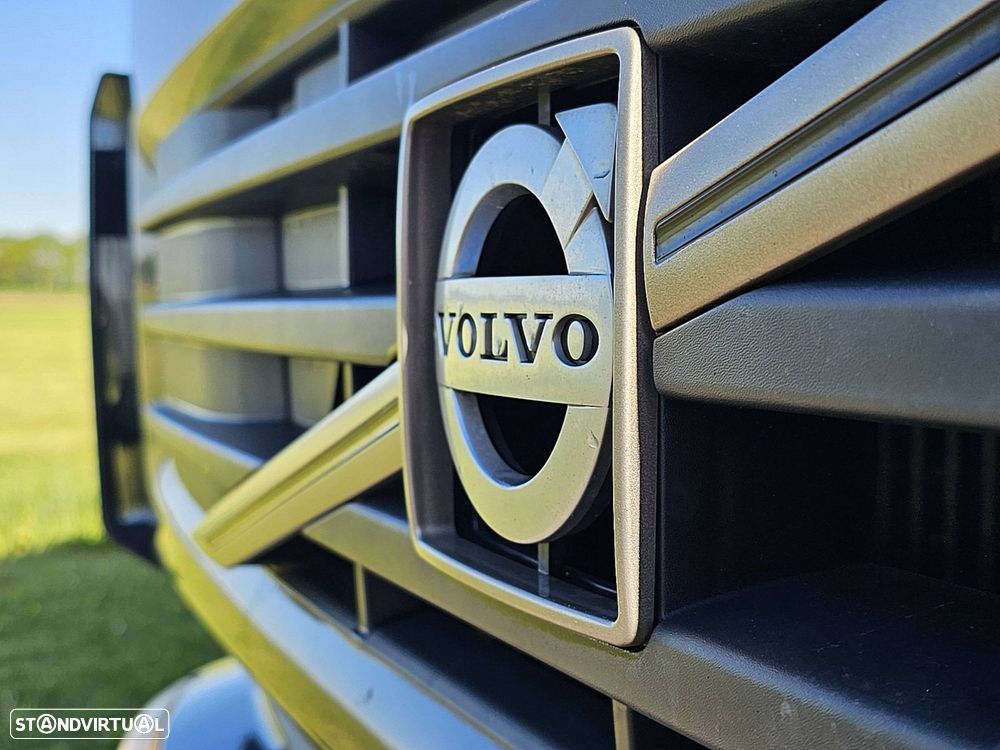 Volvo FL 240.12 11990 560TONELADAS COM PLATAFORMA CAIXA - 8