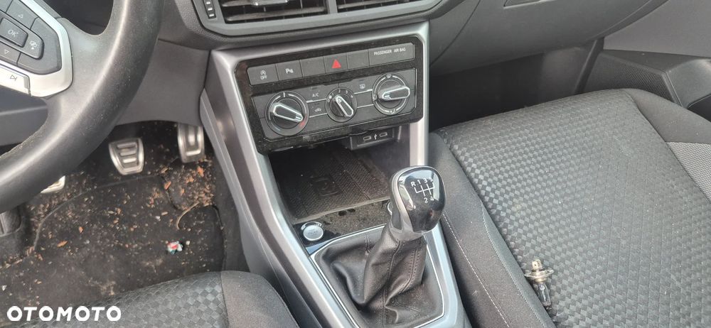 Volkswagen T-Cross 1.0 TSI - 28