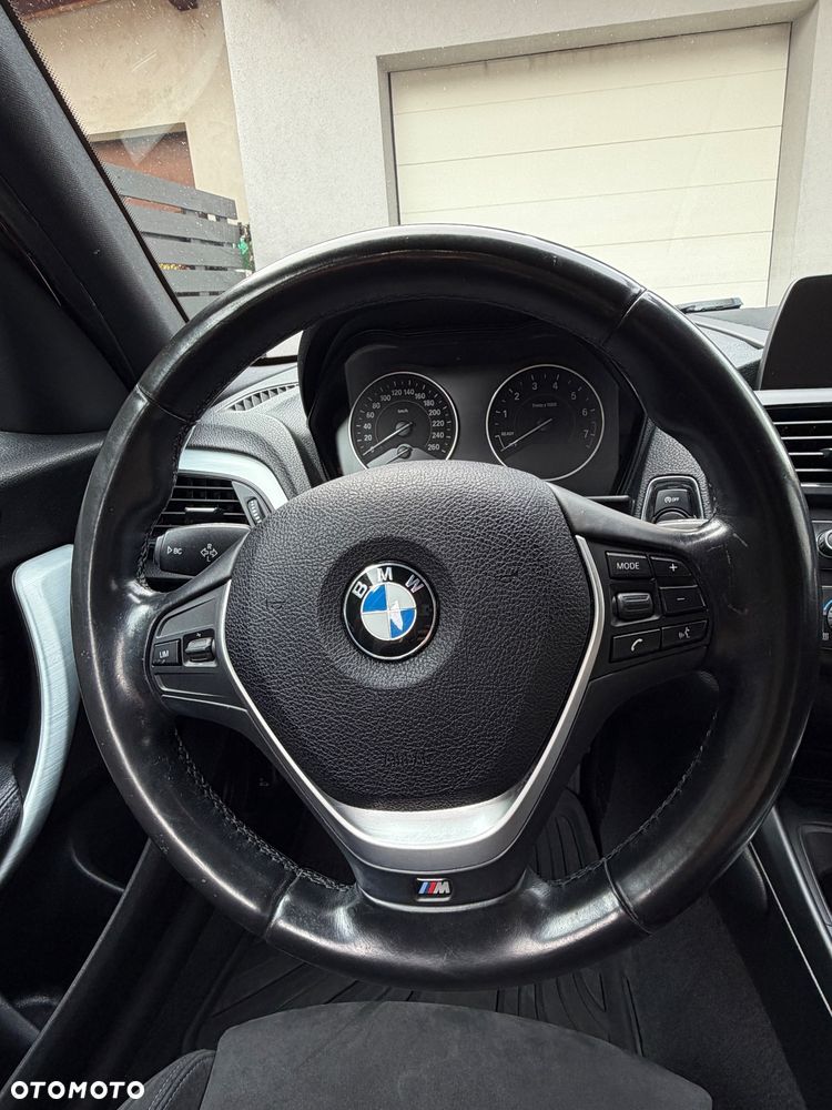 BMW Seria 1 - 25