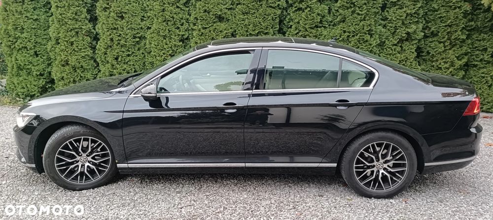 Volkswagen Passat - 8