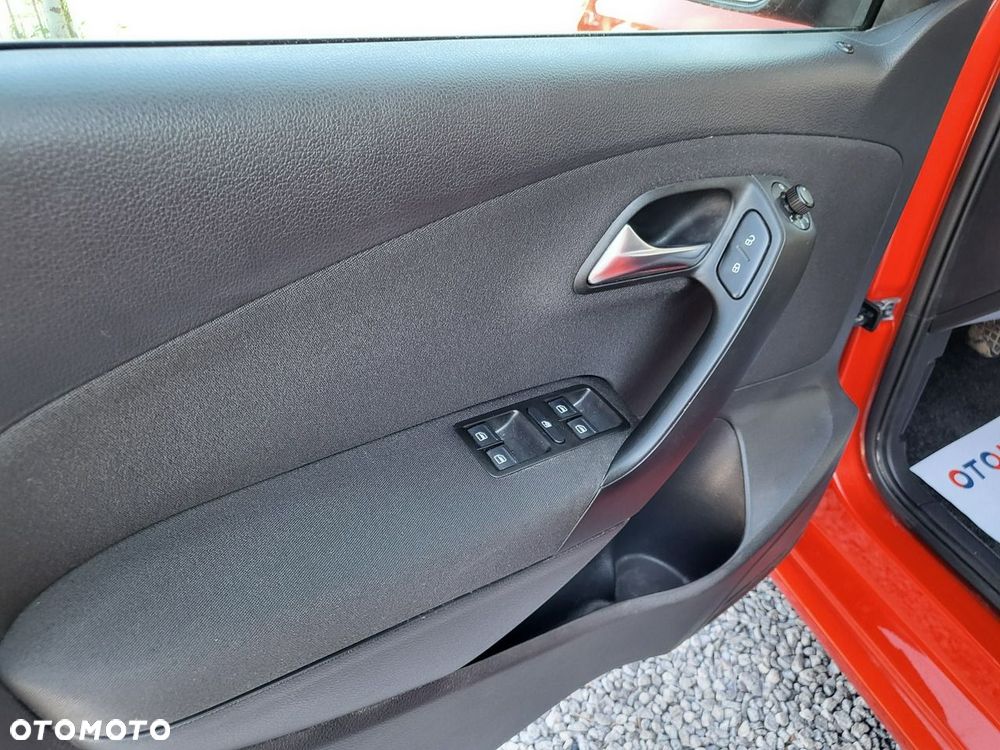 Volkswagen Polo - 17