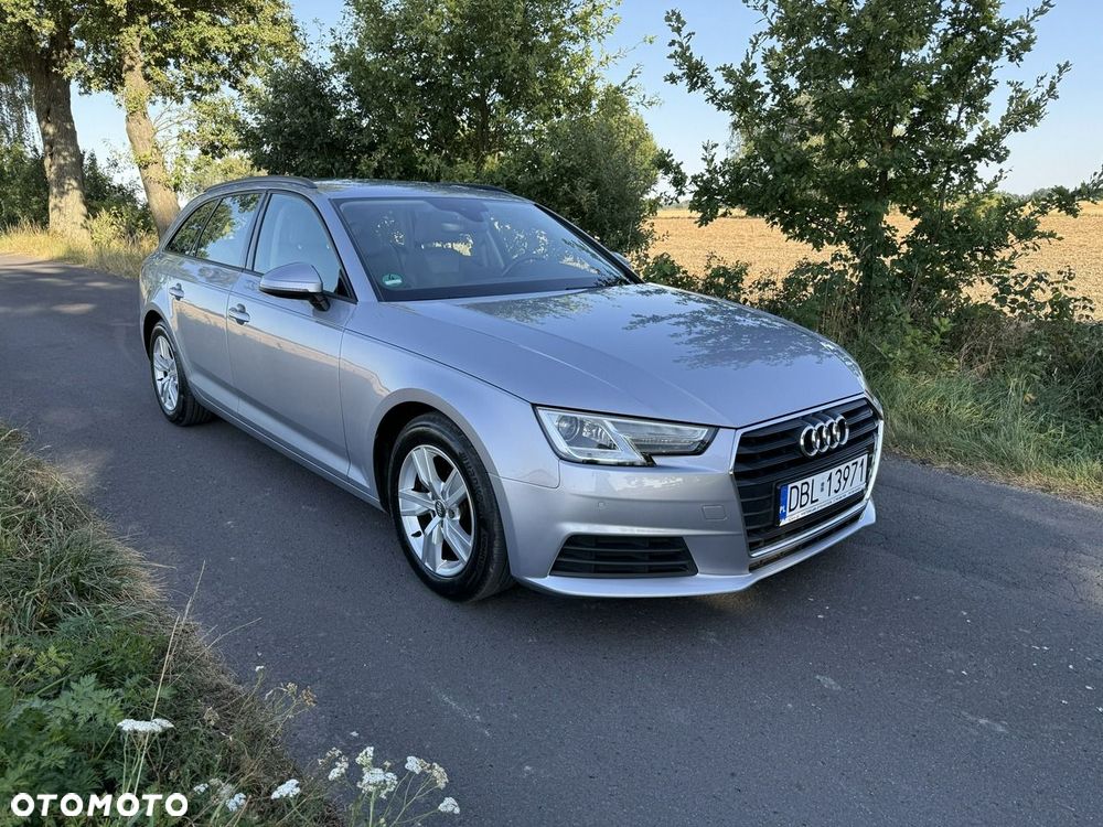 Audi A4 Avant 2.0 TDI S tronic design - 2