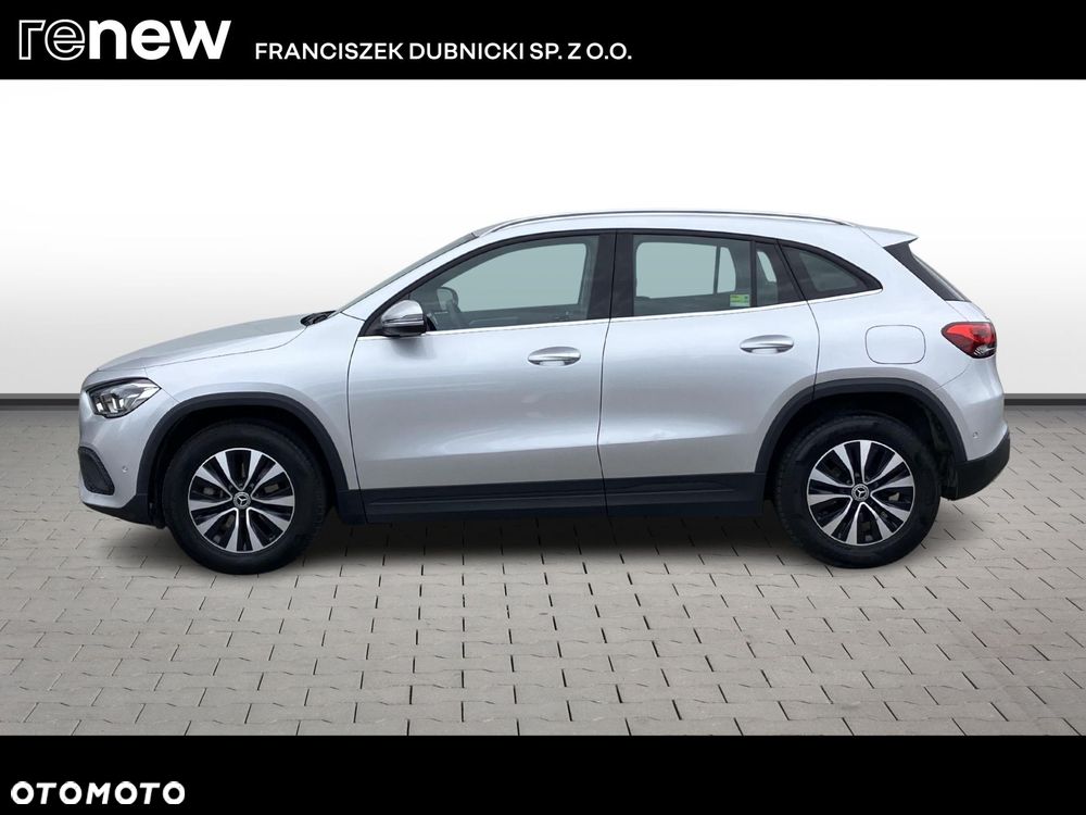 Mercedes-Benz GLA 200 - 2