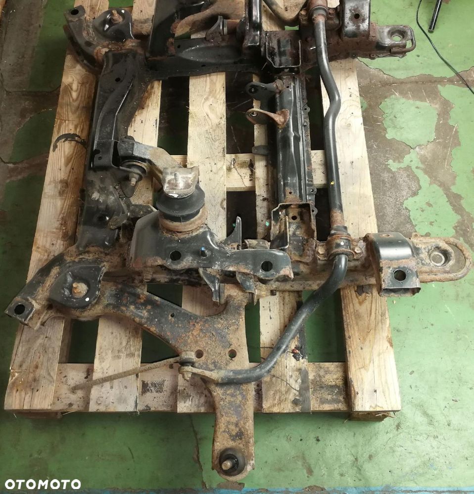 zawieszenie sanki belka przód wahacz trawers SUZUKI GRAND VITARA II 5d 05- - 5