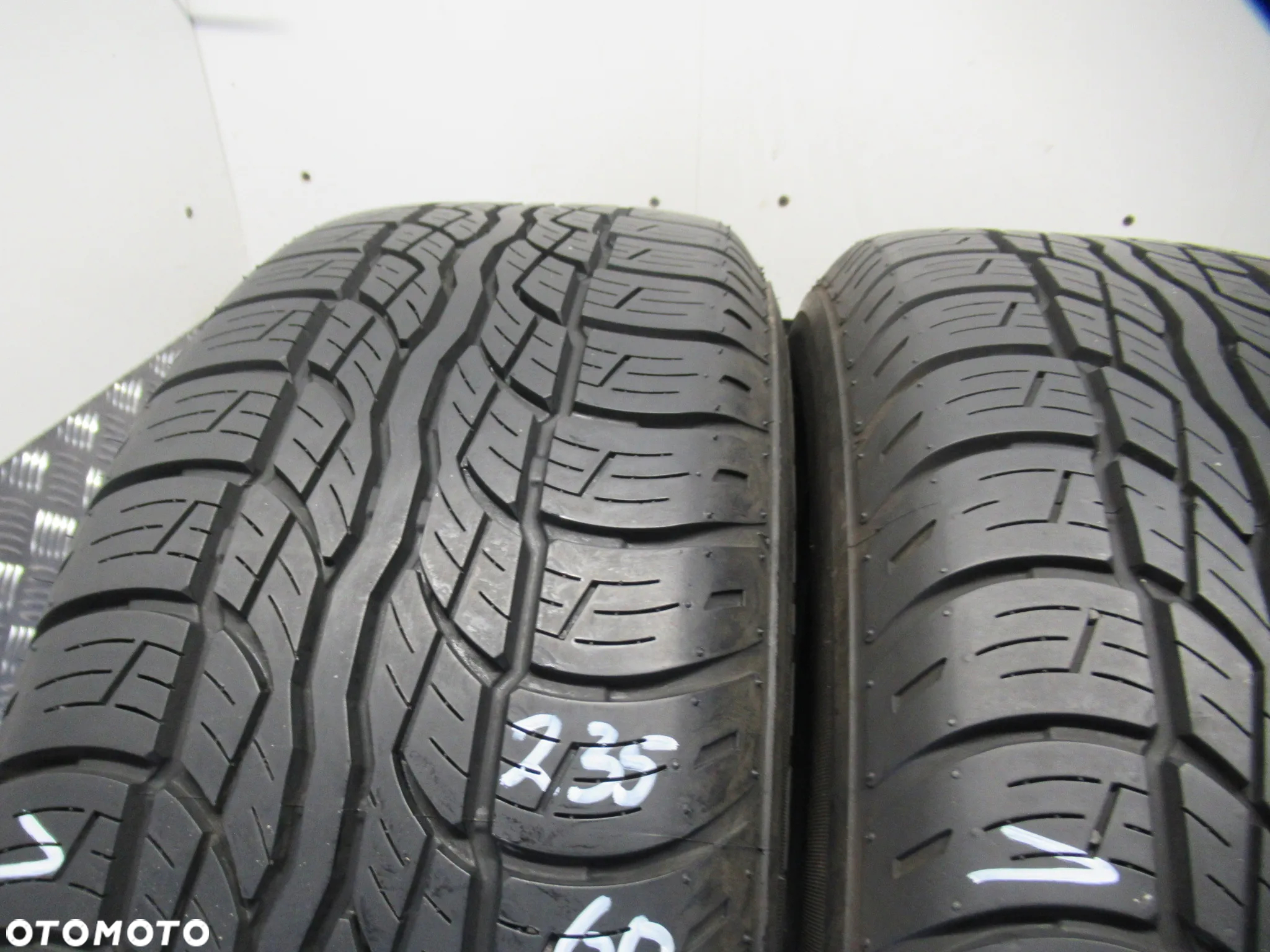 4x Bridgestone Dualer H/T 687 235/60/16 100H nr.16177 - 4