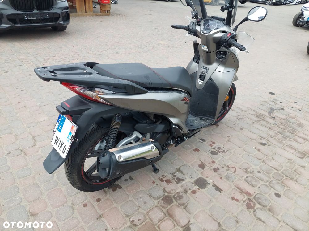 Honda SH - 4