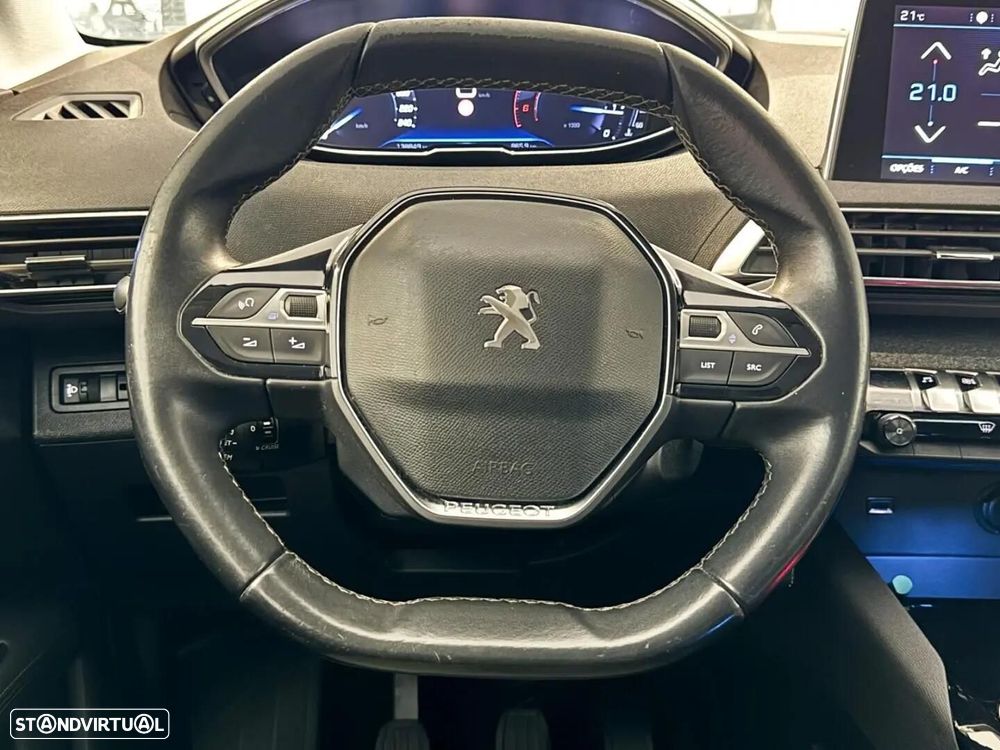 Peugeot 3008 — fotografia 17