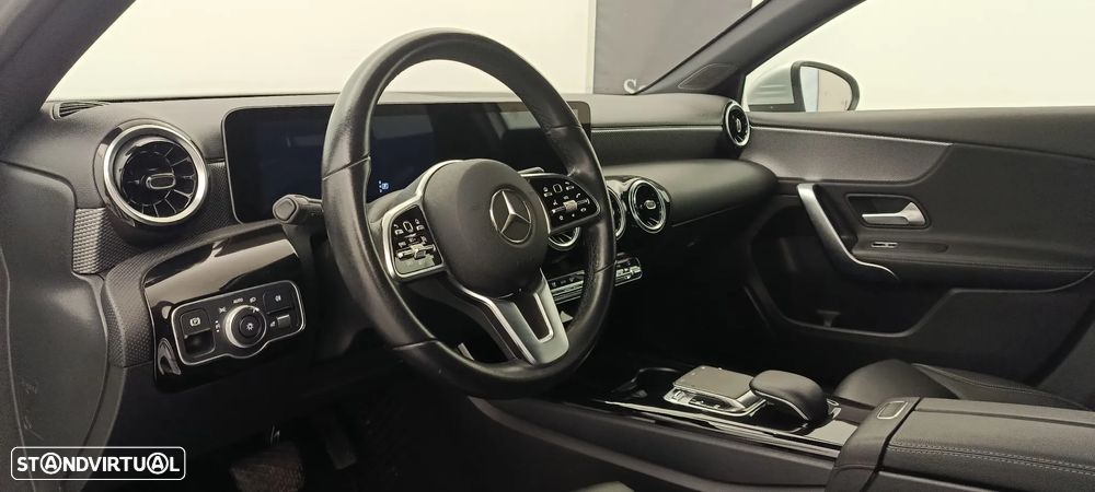 Mercedes-Benz A 180 Limousine d Progressive Aut. - 20