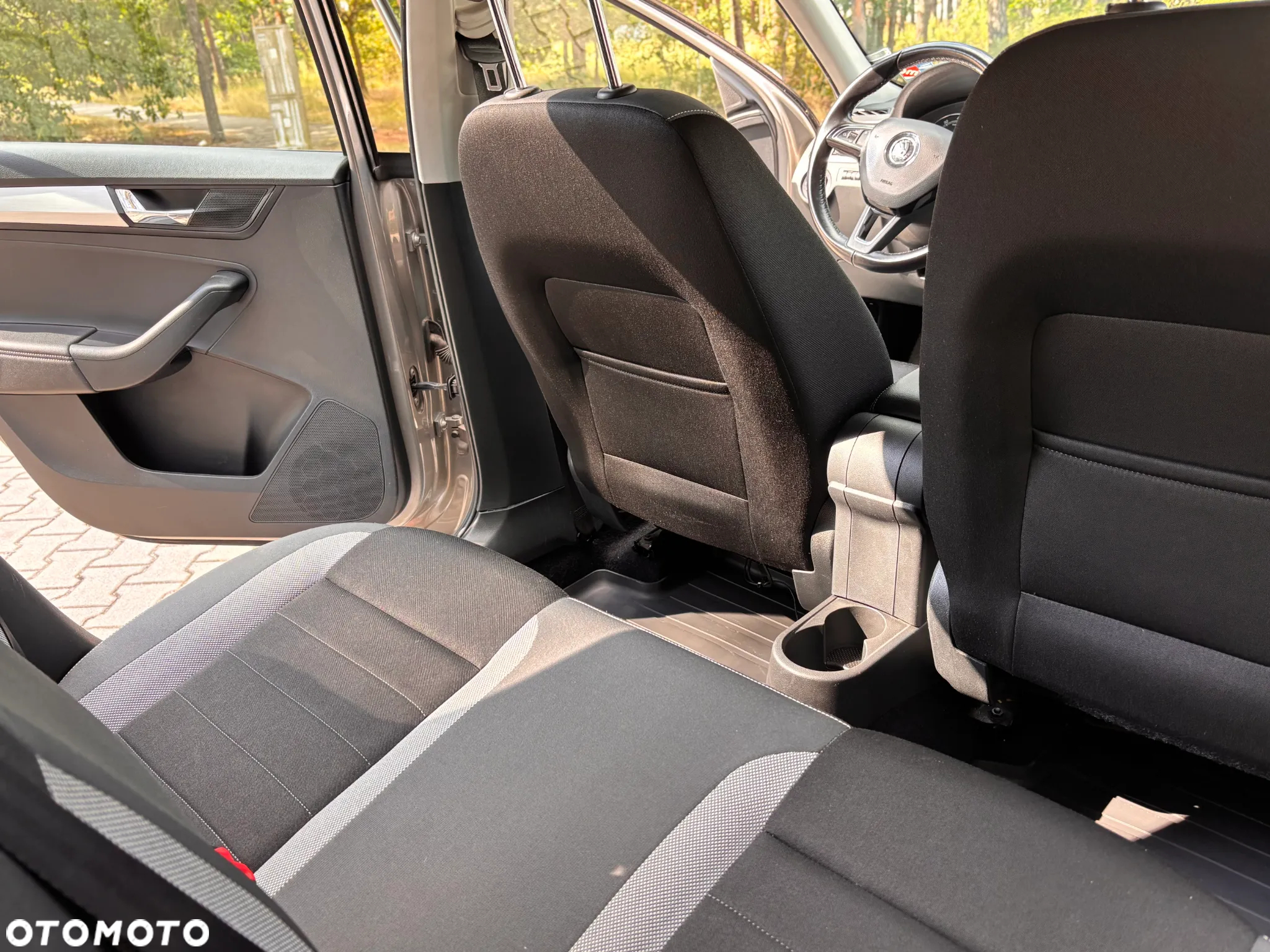 Skoda RAPID 1.0 TSI Ambition - 31