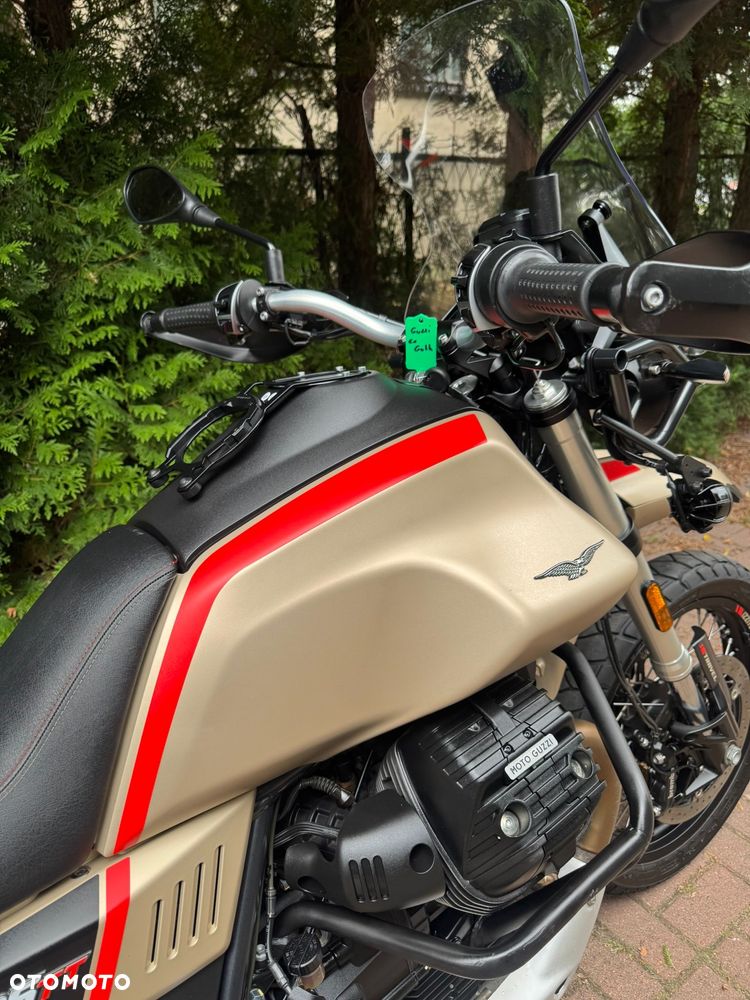 Moto Guzzi V85 - 8