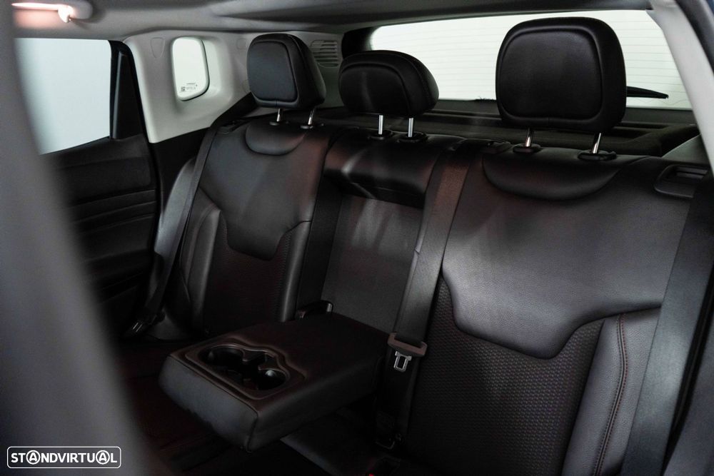 Jeep Compass 1.3 TG Trailhawk - 10