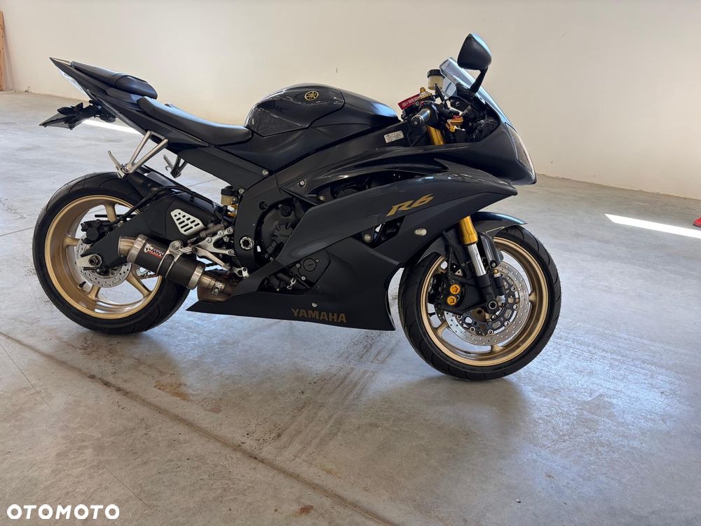Yamaha R6 - 3